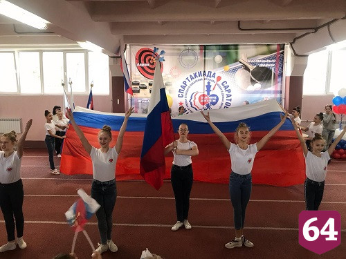 Команда Энгельсского дома-интерната стала победителем первой спартакиады для пожилых граждан 