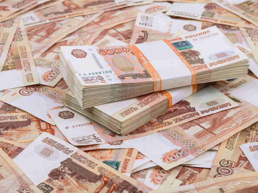 В Саратове из машины похитили 17 млн рублей