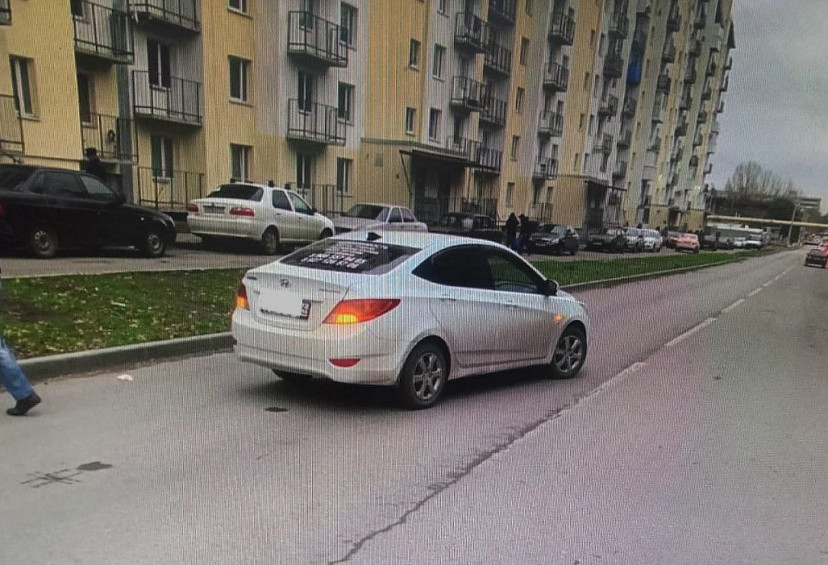 В Саратове водители покалечили двух нарушителей ПДД