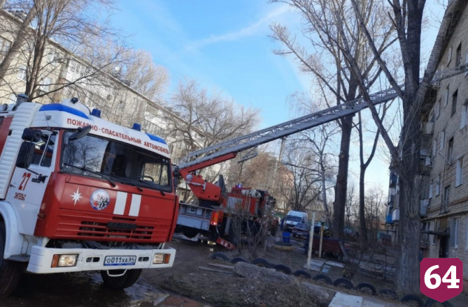 Жителей 5-этажки из-за пожара эвакуировали по автолестнице 
