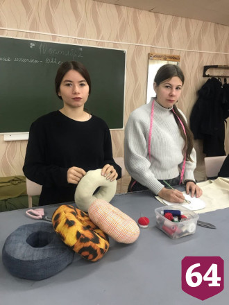 В лицее под Саратовом поставили на поток производство изделий для бойцов СВО