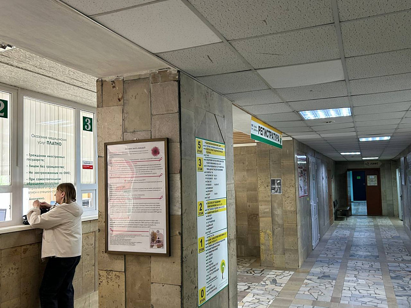 Озвучен график работы поликлиник и больниц Саратовской области на майские праздники 