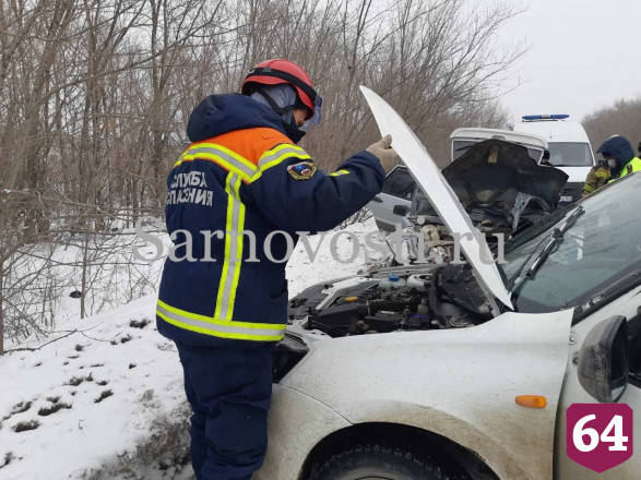 На окраине Саратова в ДТП покалечились подросток и трое молодых людей