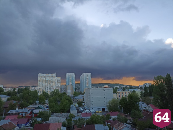 Саратовцы увидели в небе после грозы двойную радугу