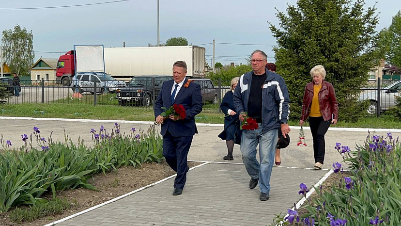 Депутат Госдумы почтил память героев Великой Отечественной и СВО