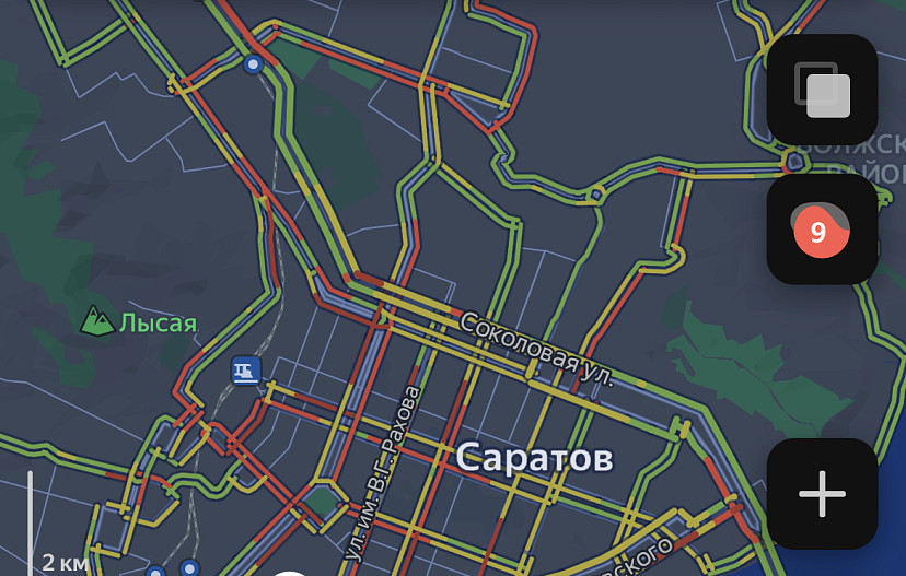 Саратовцы проводят вечер пятницы в 9-балльных пробках
