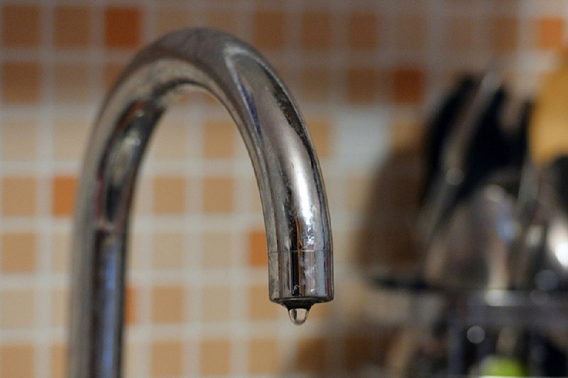 Саратовцы второй день проведут без воды 
