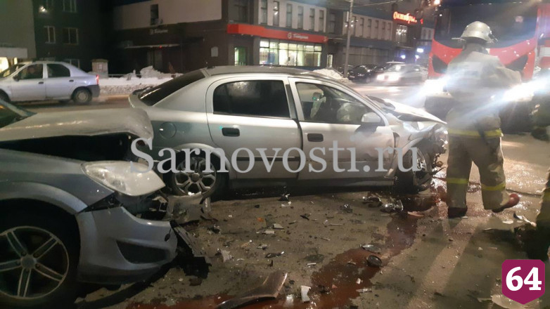 В Саратове попала в ДТП беременная женщина с 5 детьми