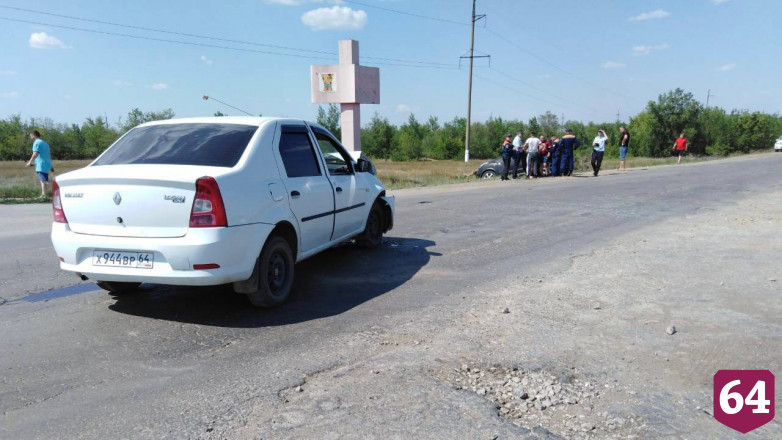 В ДТП под Саратовом травмировались две матери и ребенок