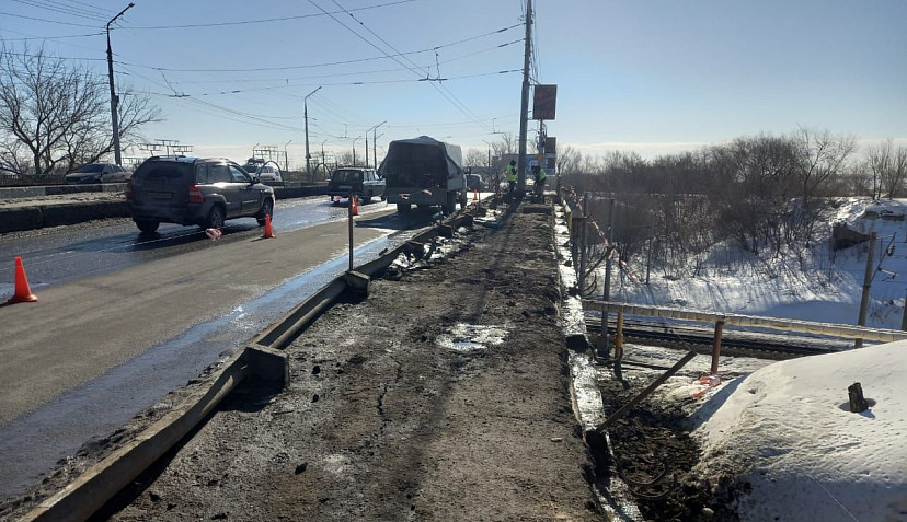 Саратовцев предупредили о возможном ограничении движения по мосту 