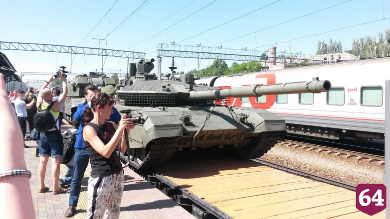 Саратовцам показали оружие будущего и военные трофеи из Сирии