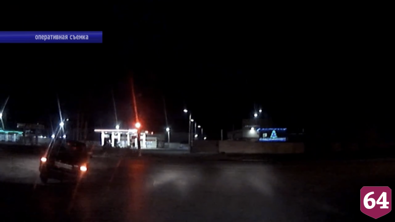 Под Саратовом пьяный водитель застрял в поле во время погони