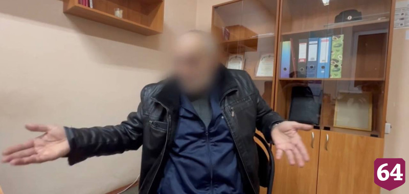 В Саратове курьер мошенников помог вернуть доллары обманутой пенсионерке