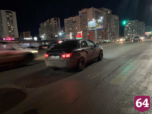 В Саратове 74-летняя автоледи на «Тойоте» покалечила пешехода