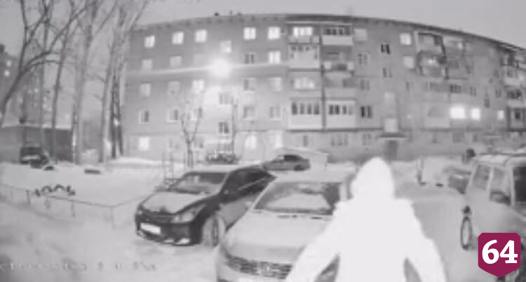 Изнасилование женщины в Энгельсе попало на камеры наблюдения