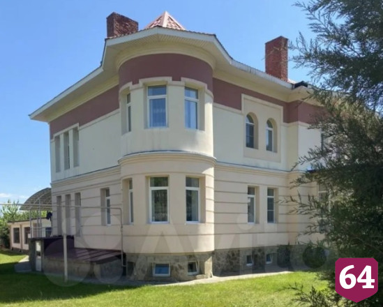 Оплату за элитный особняк в Саратове принимают бетоном