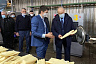 Губернатор предложил изменить упаковку изделий саратовского завода