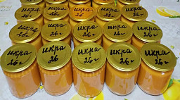 Саратовские хозяйки закрутили 55 банок кабачковой икры для бойцов спецоперации