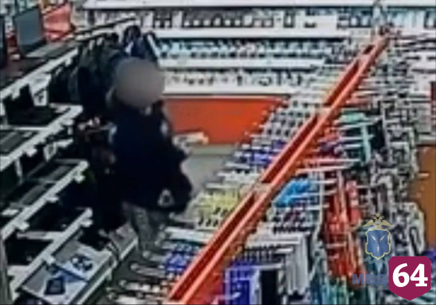 В Саратове женщина похитила из магазинов товары более чем на 100 тысяч и попалась