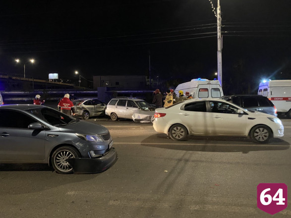 Виновника аварии с 8 автомобилями на Шехурдина ждет суд