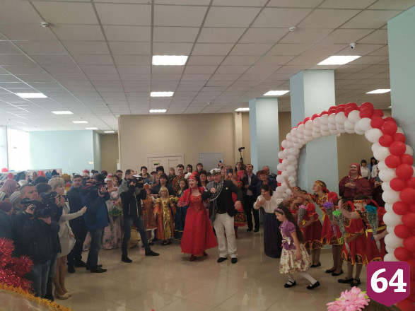 Губернатор открыл в Екатериновке новый Дом культуры 