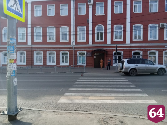 В Саратове автомобилисты сбили двух девочек