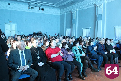 Артисты Энгельсского дома-интерната посетили с гастролями Ртищево