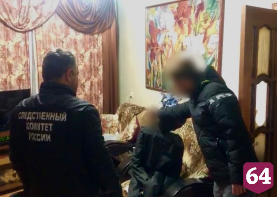 Молодой саратовец убил отца ударом ножа в сердце 