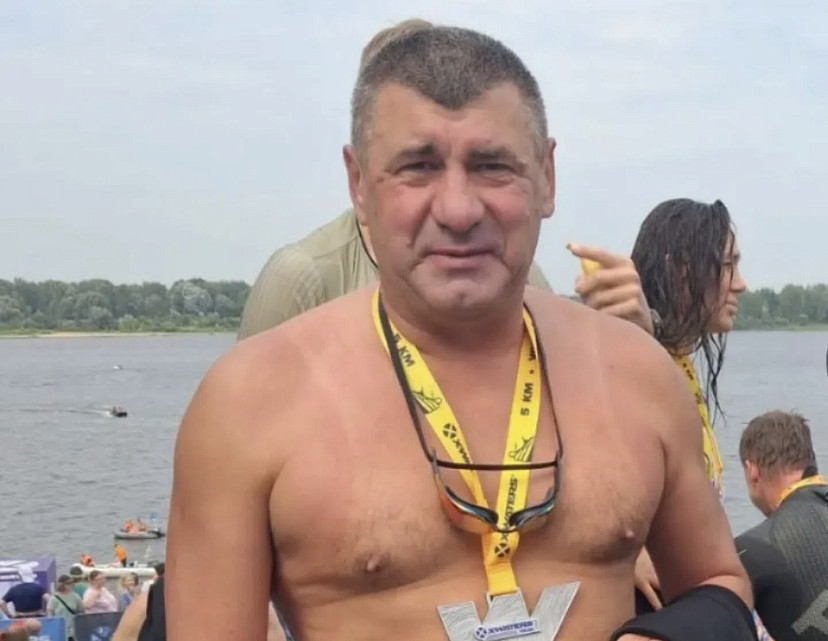 Бывший начальник полиции Саратова дважды переплыл Волгу