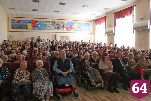 В Энгельсском доме-интернате проходит декада праздничных новогодних мероприятий
