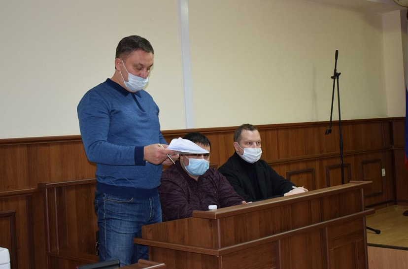 Попавшийся на взятках прокурор освобожден из-под домашнего ареста