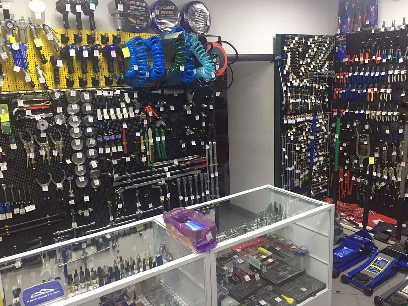 Инспекторы Регоператора проверили договоры у саратовских бизнесменов