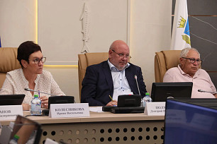 Глава саратовского минздрава призвал пользоваться медицинскими чат-ботами