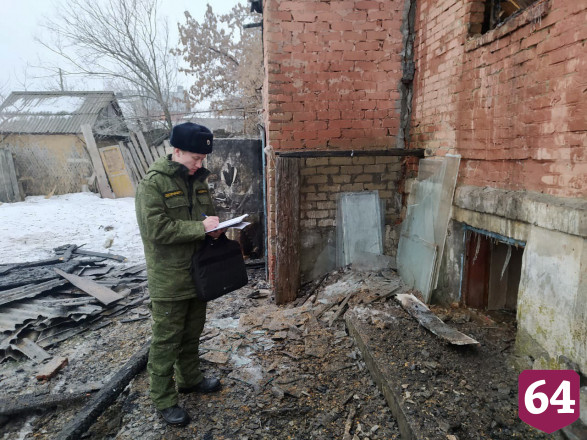 В сгоревшем доме под Саратовом нашли труп курильщика