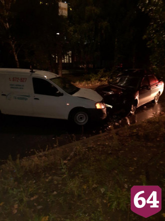 В Солнечном при столкновении легковушек покалечился молодой мужчина