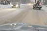 Саратовские водители из-за заснеженной дороги едут по встречке