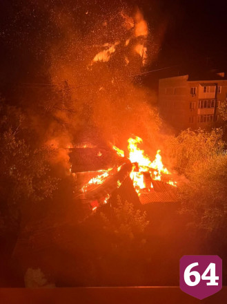 На пожаре в центре Саратова  обгорел пьяный мужчина