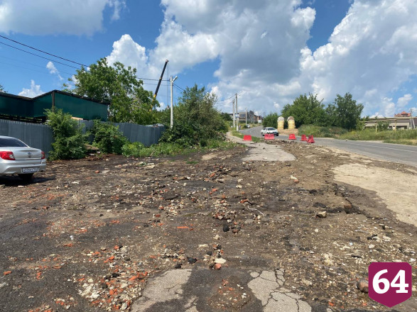 В Саратове потоки кипятка затопили частные дома