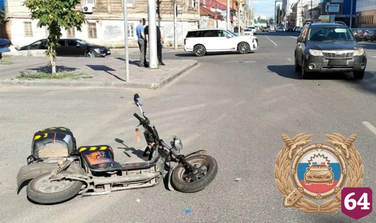 Водители электровелосипедов пострадали в авариях в Саратовской области