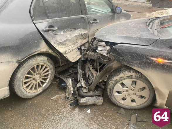 В тройном ДТП на Астраханской травмировалась женщина