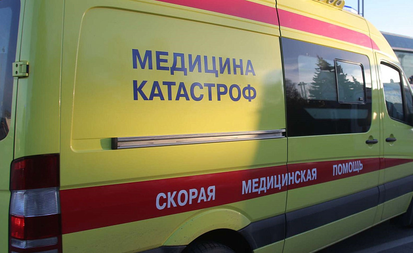 В Саратове мужчина упал со 2-го этажа и погиб