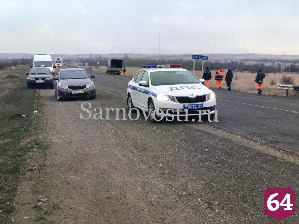 В Саратове произошла массовая авария с фурой и погрузчиком