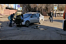 В аварии у детской поликлиники «Нива» перевернулась на бок