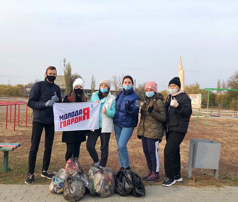 Молодежь поддержала марафон чистоты в Саратовской области