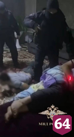 Жителя Саратовской области и 17 водителей уличили в помощи нелегалам