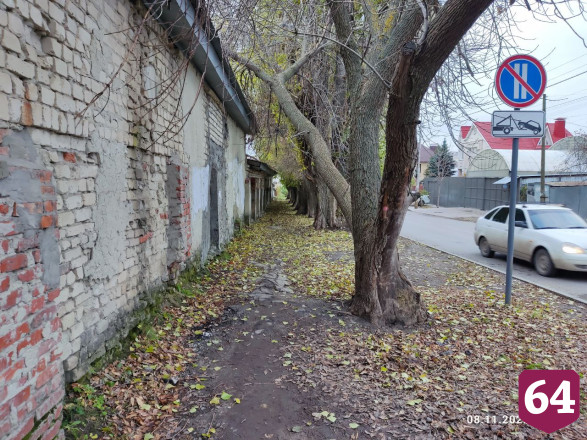 Саратовцы пожаловались на «козьи тропы» на пути в «Кванториум»