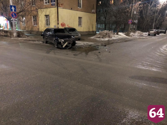 В аварии на Ломоносова пострадала 19-летняя автоледи