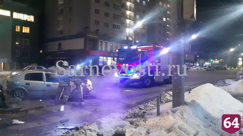 В Саратове попала в ДТП беременная женщина с 5 детьми