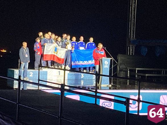 Над Волгой в Саратове прогремел салют в честь игр Умных городов