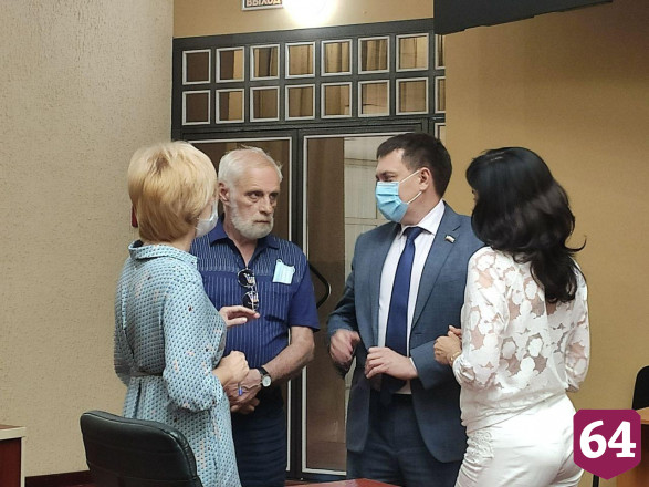 Губернатор попросил дольщиков поверить саратовским чиновникам  